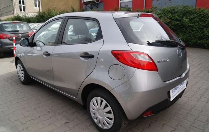 Mazda 2 cena 20900 przebieg: 104468, rok produkcji 2013 z Dobra małe 379